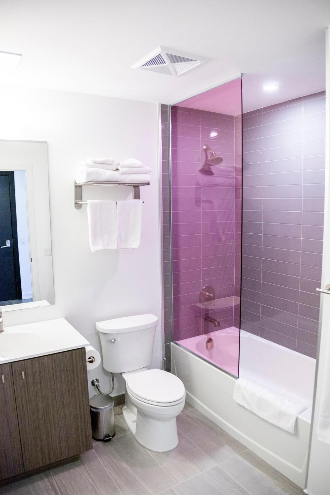 The Laundry Rooms Station Park Kitchener Exterior foto